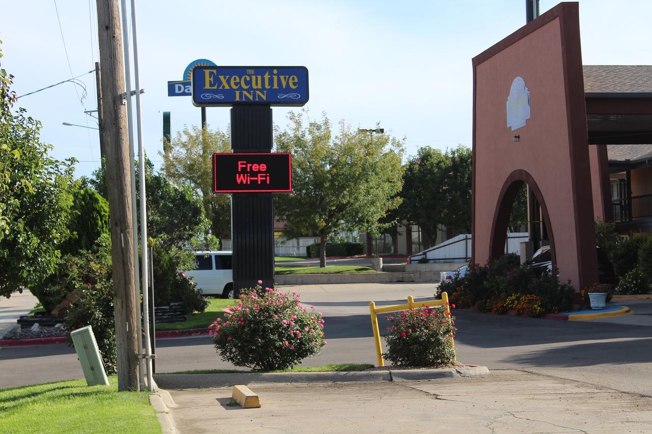 The Executive Inn & Suites Амарило Екстериор снимка