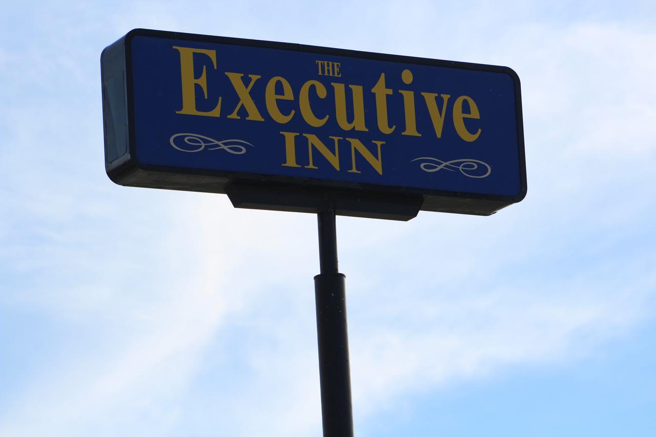 The Executive Inn & Suites Амарило Екстериор снимка