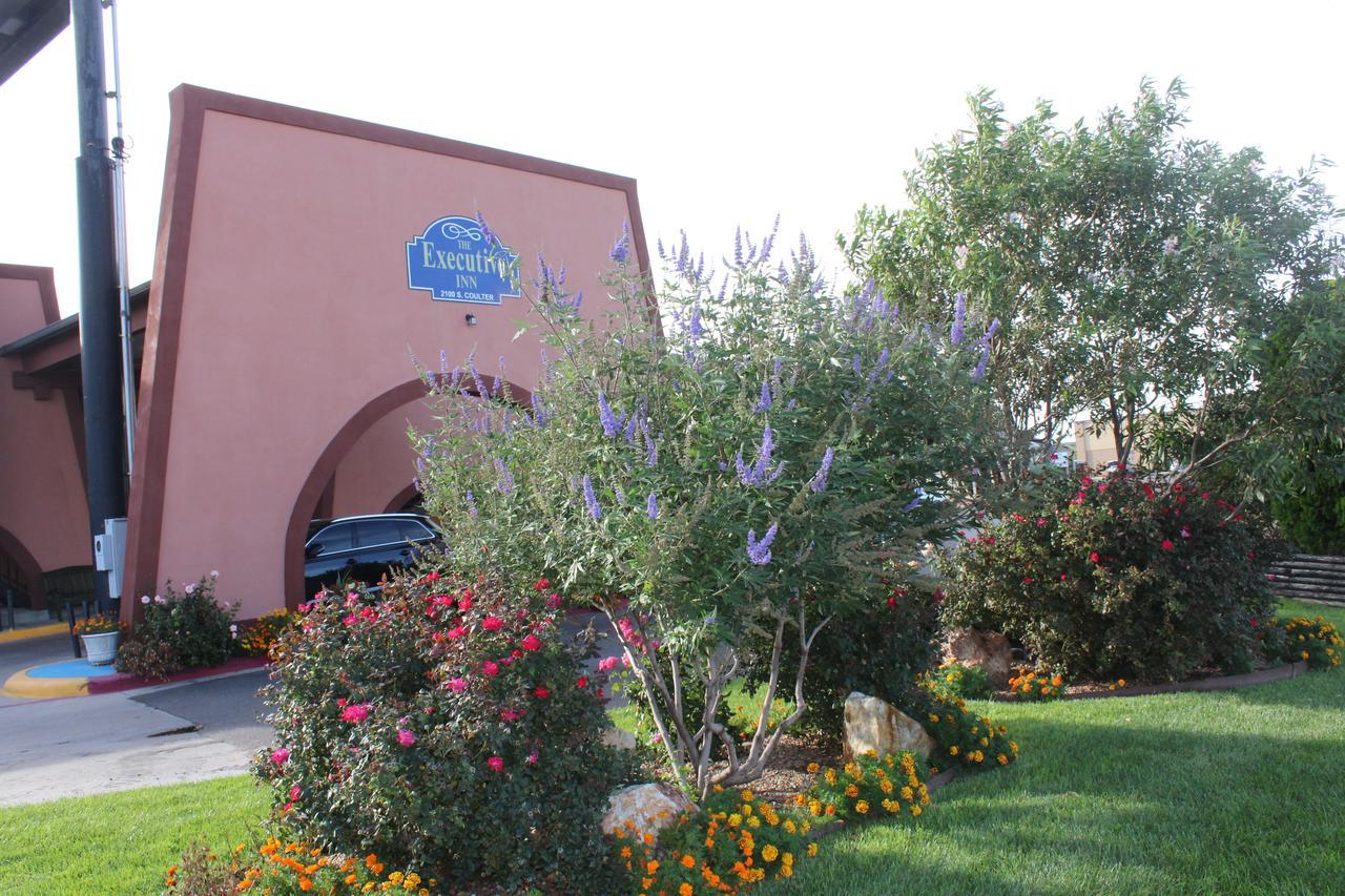 The Executive Inn & Suites Амарило Екстериор снимка