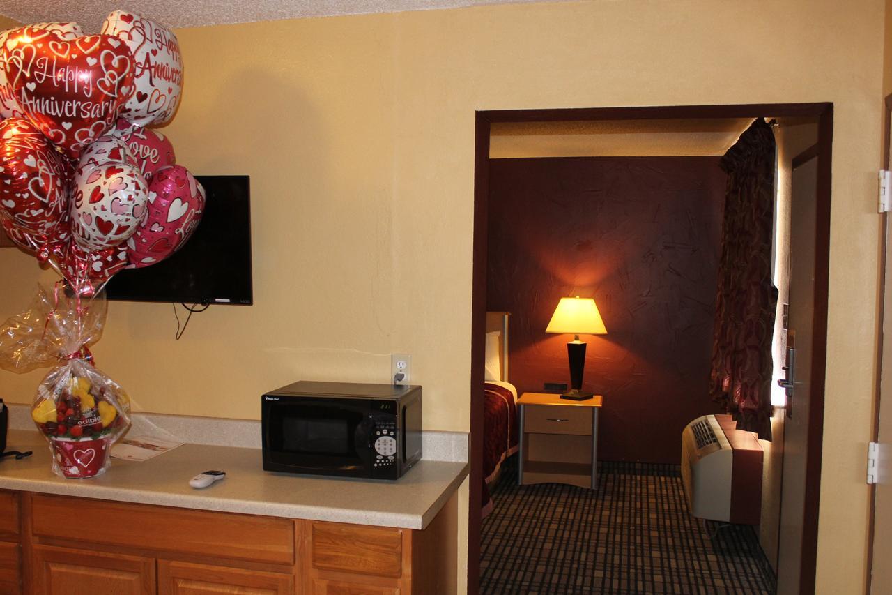 The Executive Inn & Suites Амарило Екстериор снимка