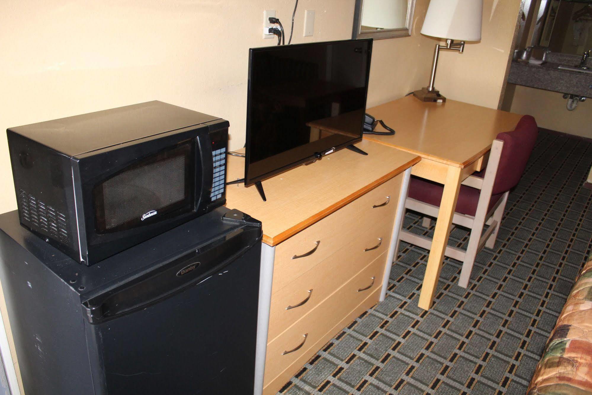 The Executive Inn & Suites Амарило Екстериор снимка