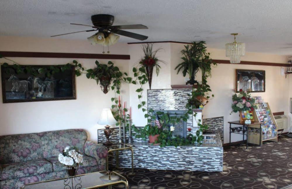 The Executive Inn & Suites Амарило Екстериор снимка